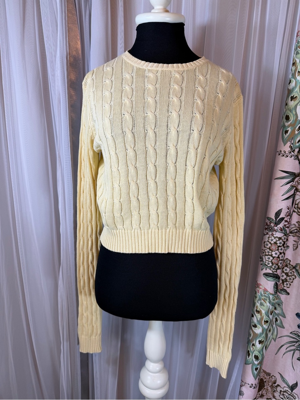 Brandy Melville Pale Yellow Cable Knit Crewneck Sweater